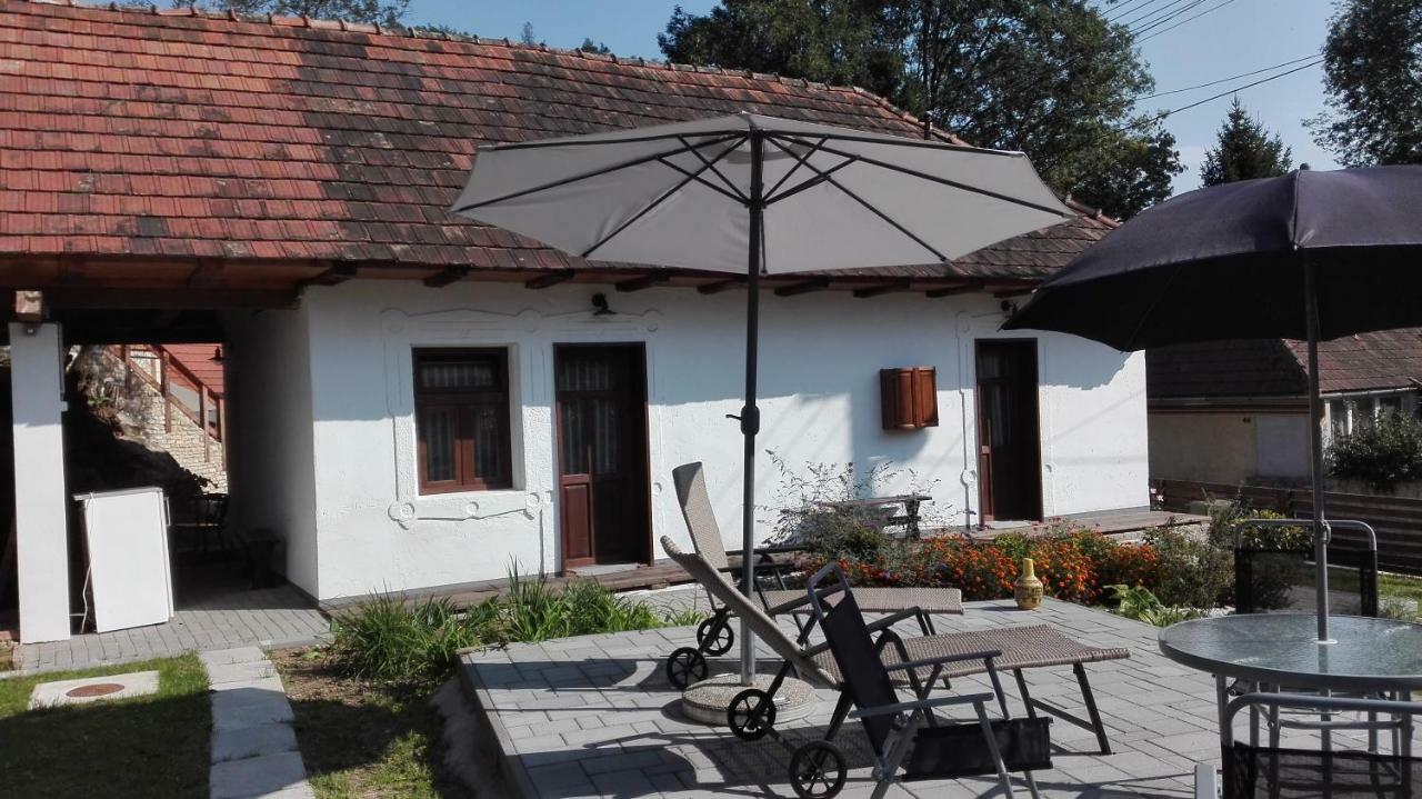 Zempleni Pitvaros Piheno Telkibanya Exterior photo