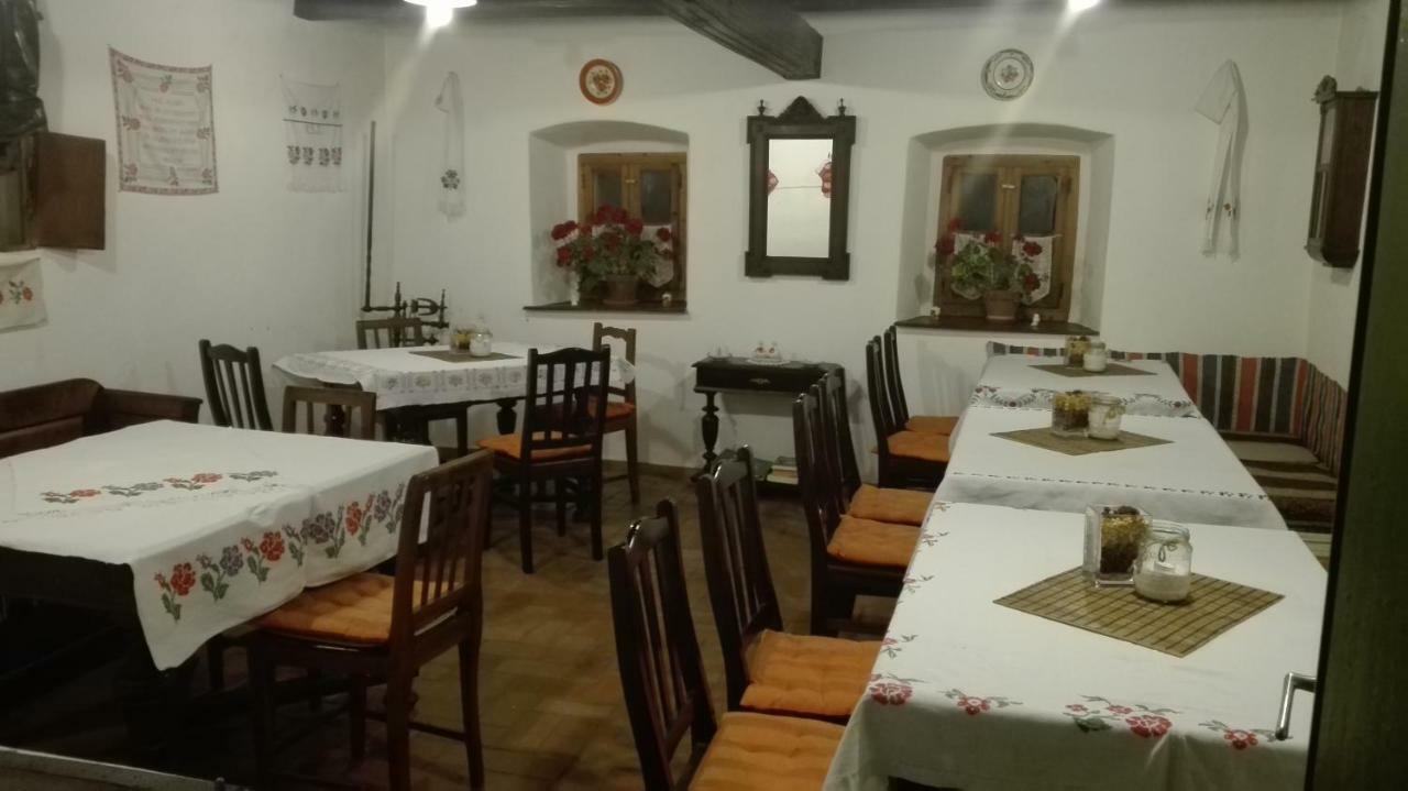 Zempleni Pitvaros Piheno Telkibanya Exterior photo