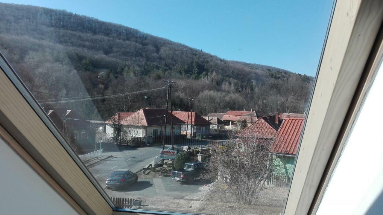 Zempleni Pitvaros Piheno Telkibanya Exterior photo